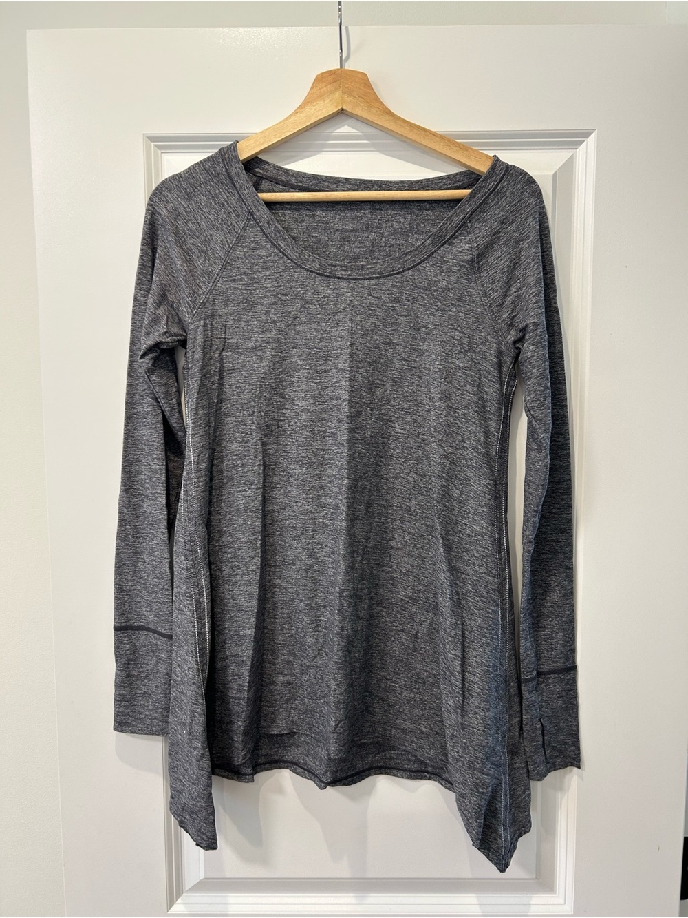 lululemon athletica Heathered Dark Gray Long-Sleeve Scoop Neck Top
